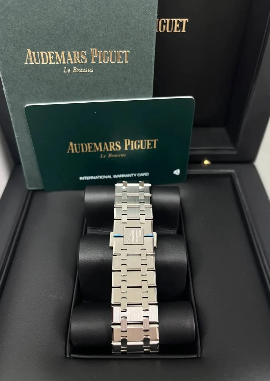 Audemars Piguet Royal Oak – gallery view