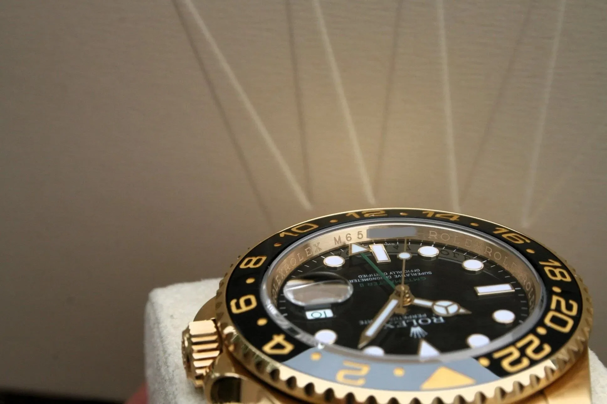 Rolex GMT-Master II 116718LN Yellow Gold Black Dial Oyster – gallery view