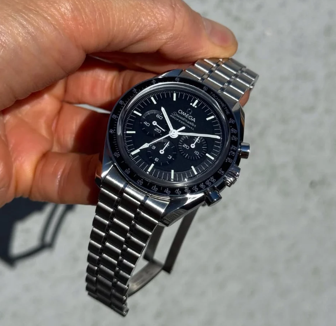 Omega Seamaster diver 300m Silver black dial – gallery view