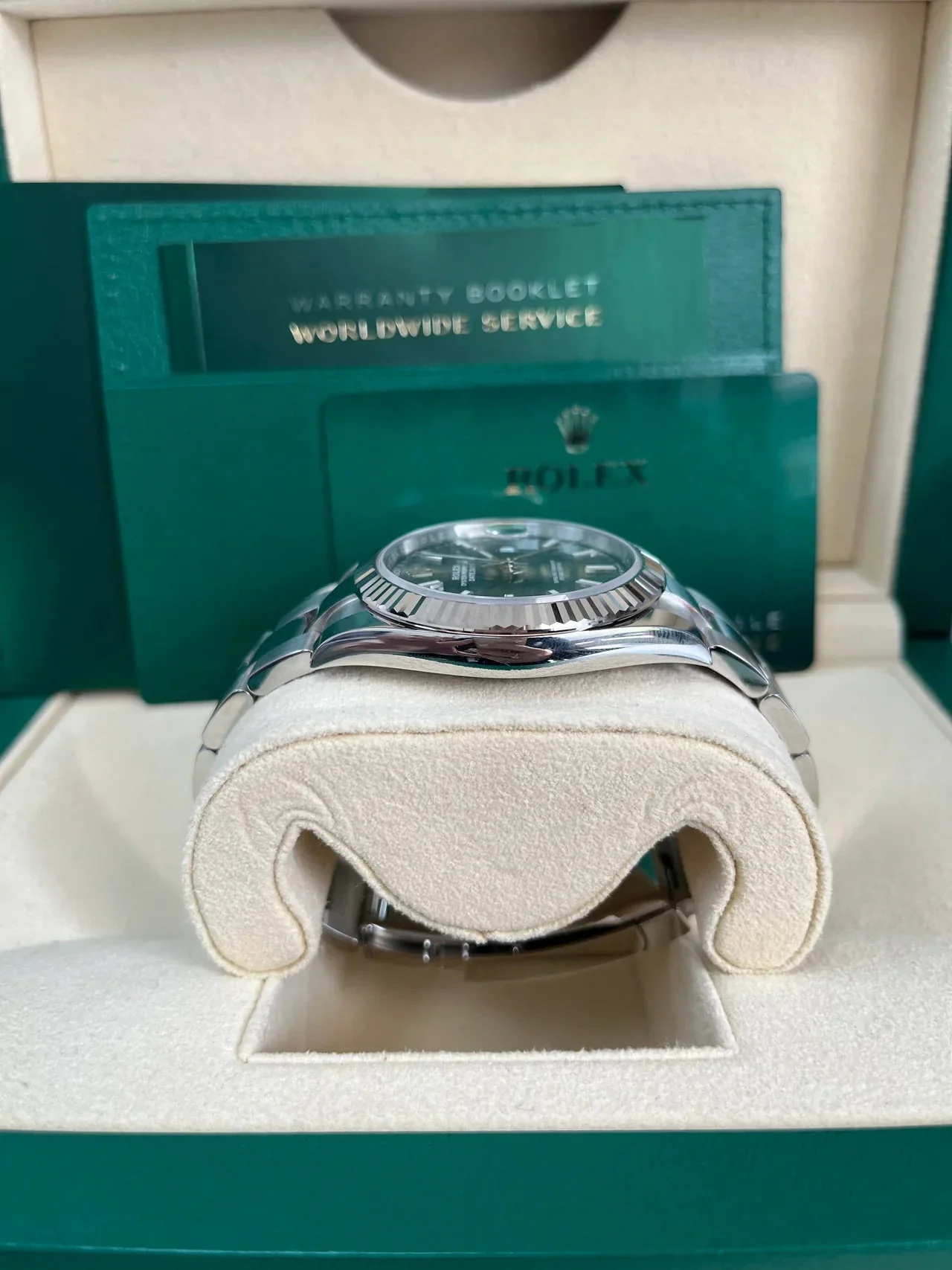 Rolex Datejust Oyster 41 Mm Mint Green – gallery view