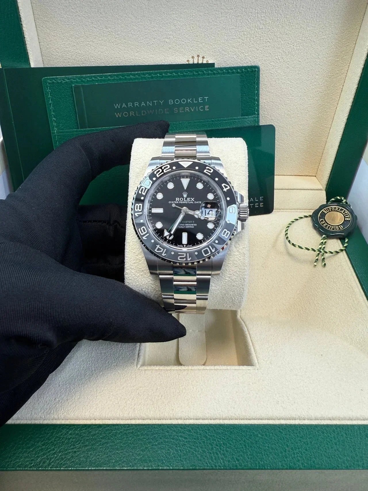 ROLEX GMT-Master II Oyster "Bruce Wayne" 126710GRNR – gallery view