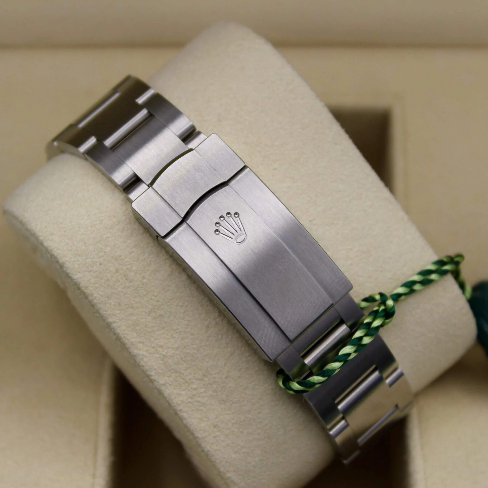 Rolex Classique 124300 Noire 41mm – main view