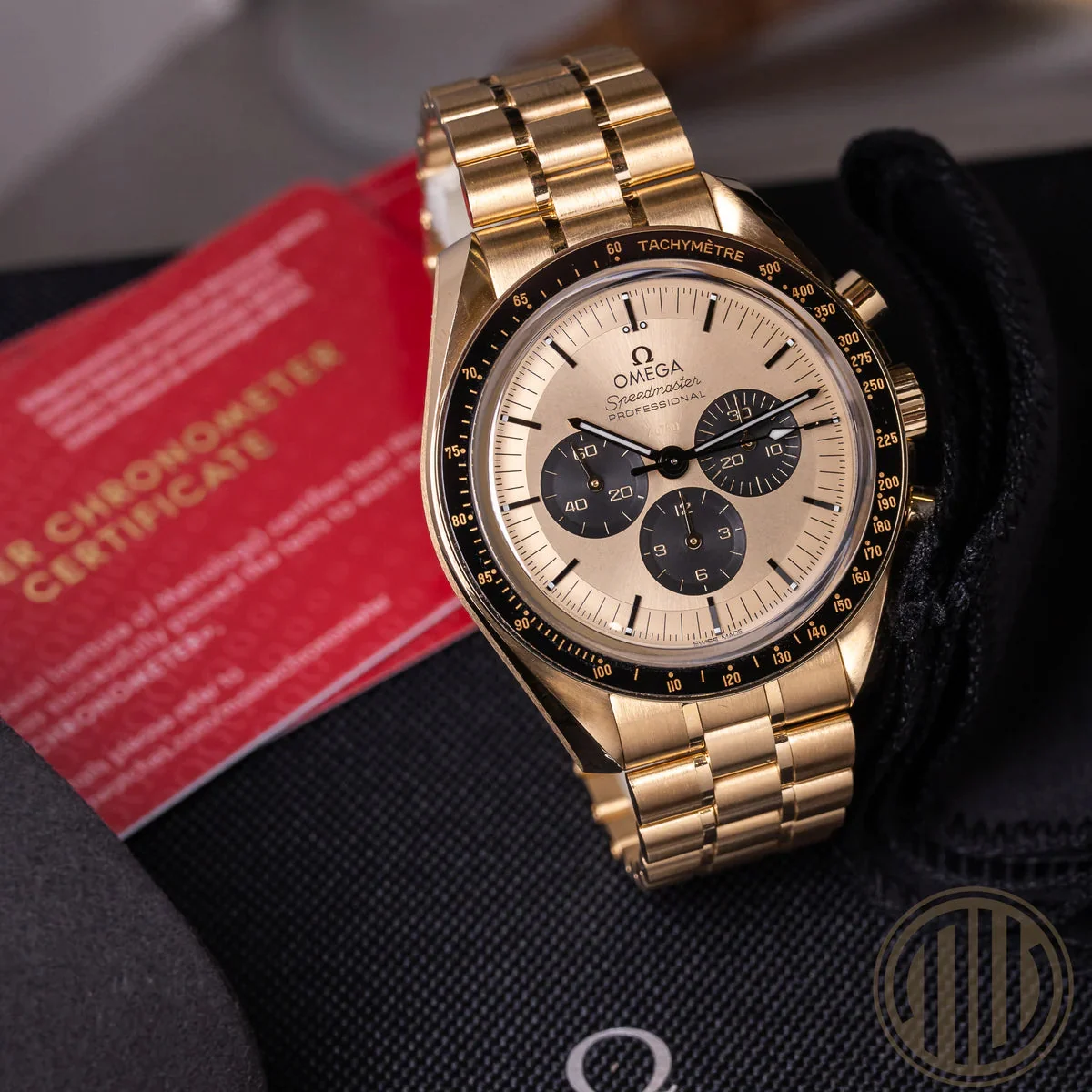 Omega Speedmaster Moonshine Bronze – gallery view