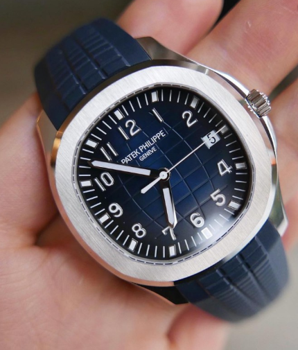 Patek Philippe Aquanaut Automatique Bleu – gallery view