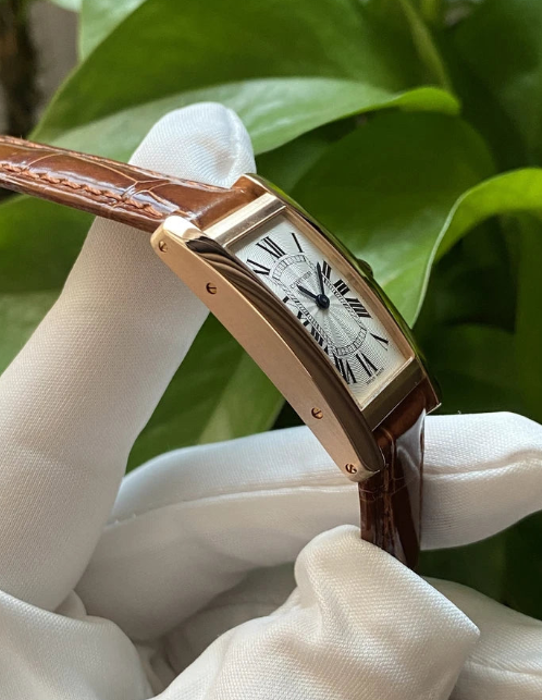 Cartier Tank Americain rose gold – gallery view