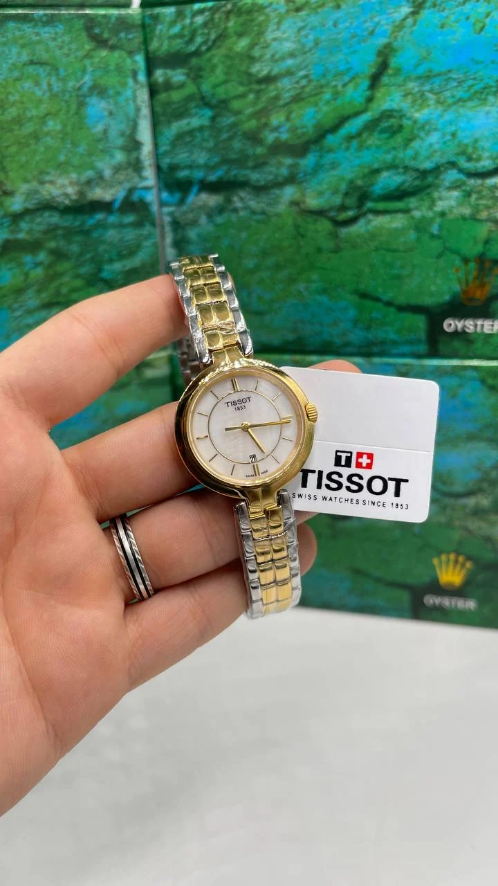 Montre Tissot FLAMINGO Dorée et Argentée Pour Femme – main view