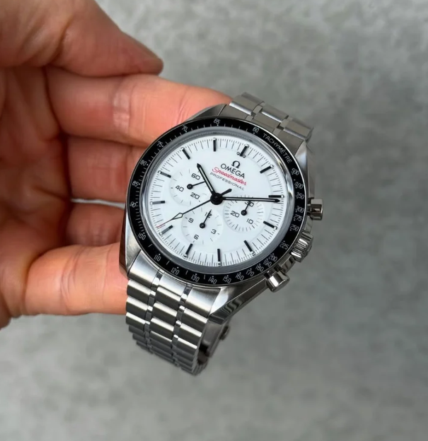 Omega Seamaster diver 300m Silver – gallery view