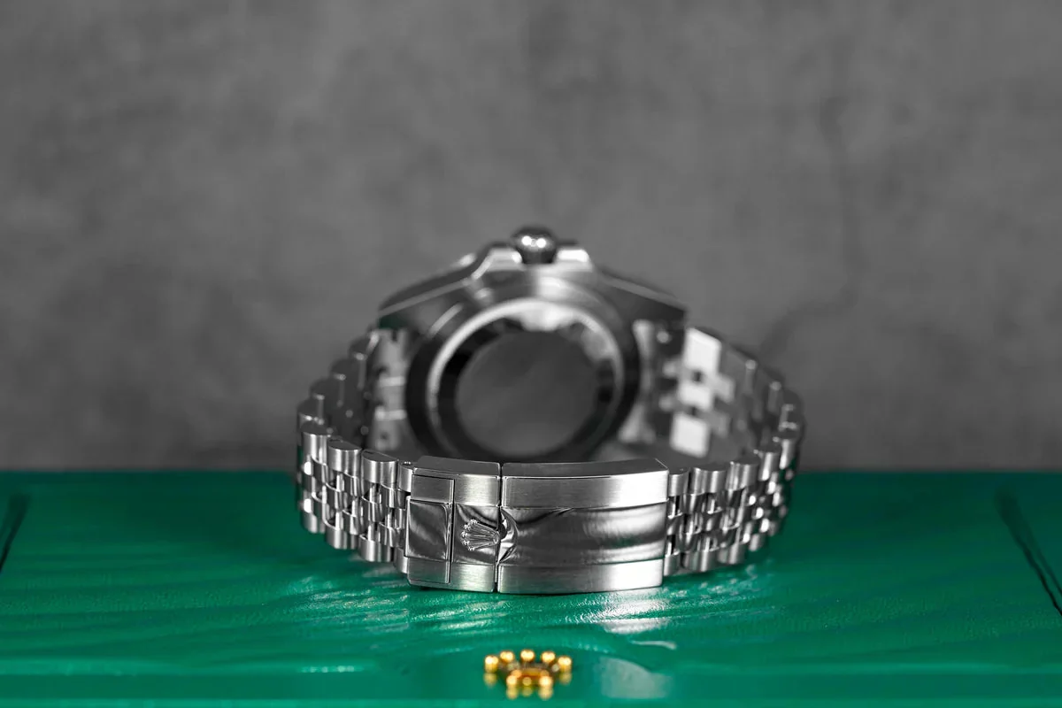 Rolex GMT-Master II Master-Ii Bruce Wayne Jubilee – gallery view