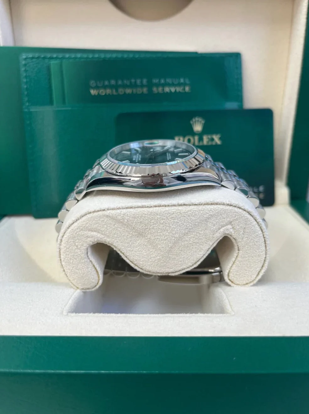 Rolex Datejust 41mm Mint Green Jubilée Men's – gallery view