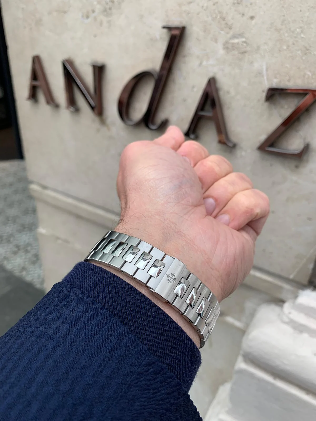 Patek Philippe Nautilus Automatique 57111A – gallery view
