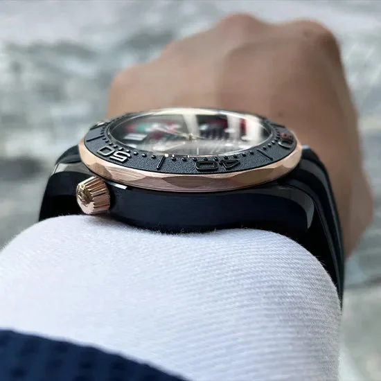 OMEGA SEAMASTER DIVER Full black & Bronze – gallery view