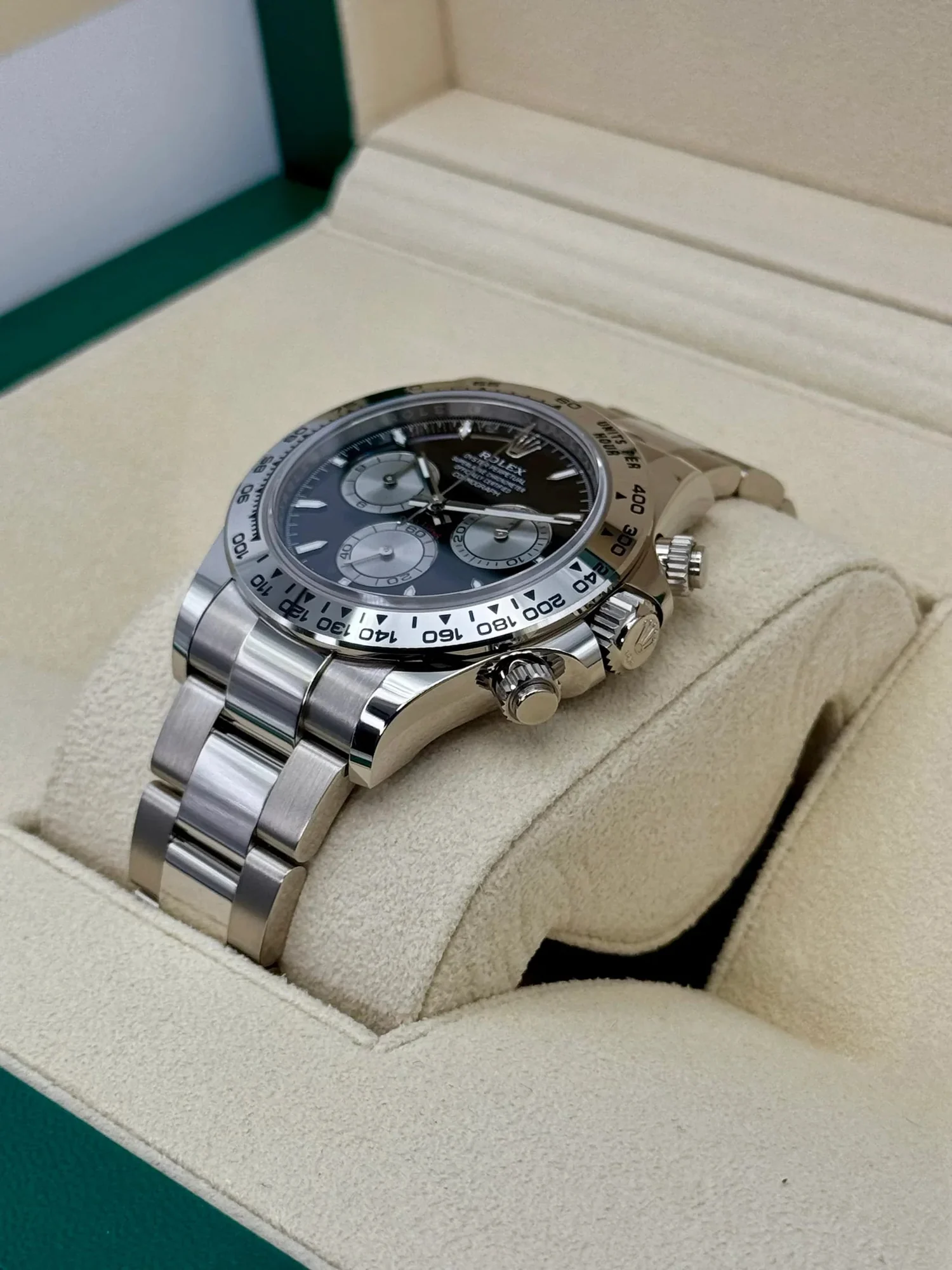 Rolex Cosmograph Daytona 40mm 126509 White Gold Black Dial – gallery view