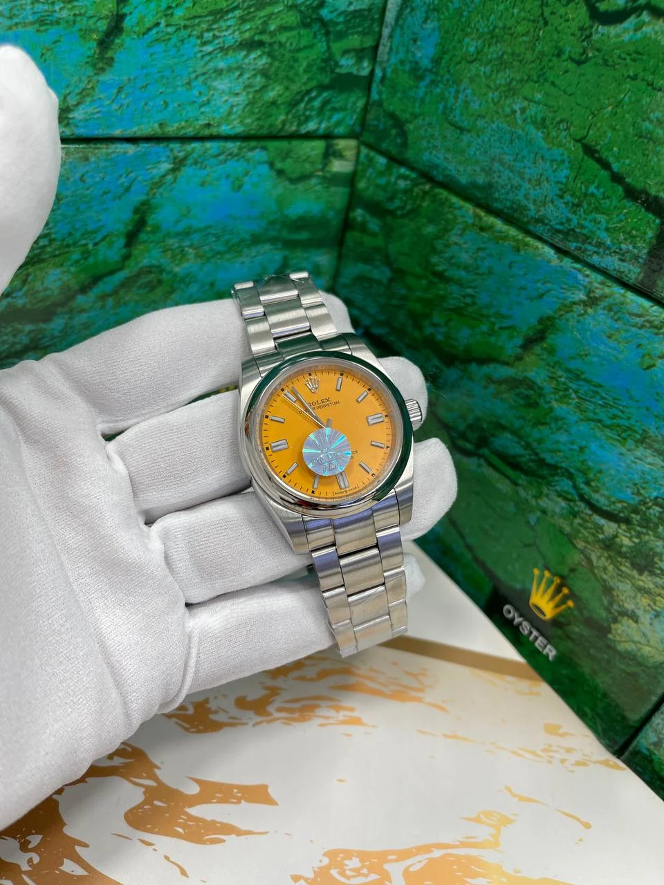 Rolex Classique 124300 Noire 41mm – gallery view